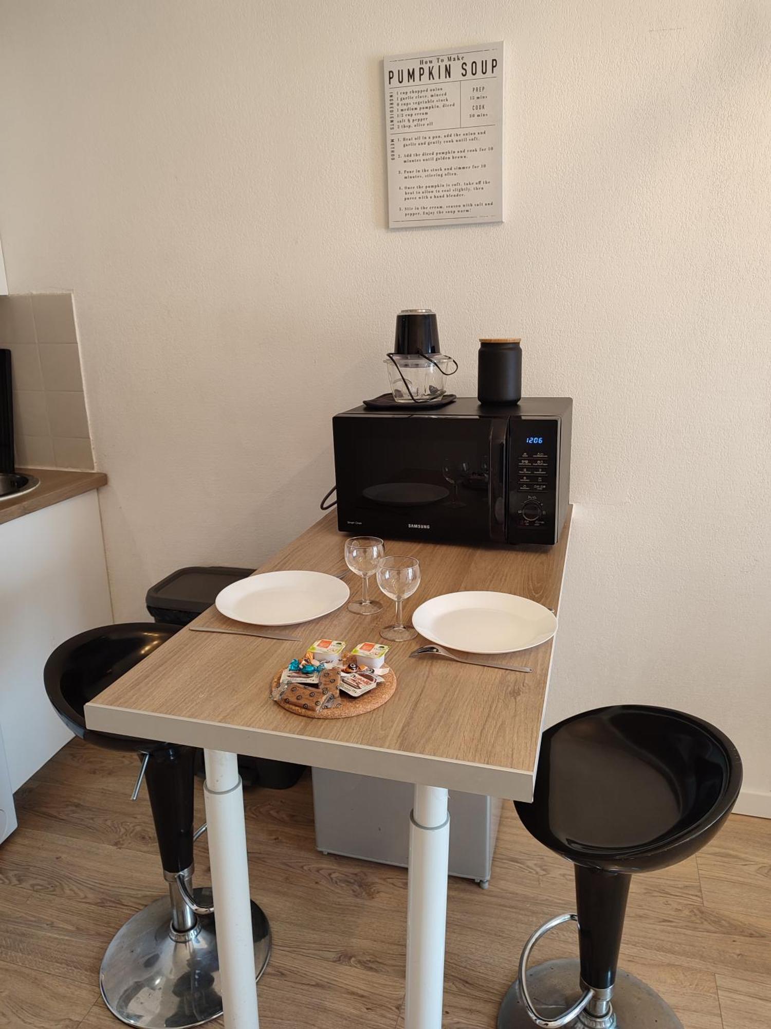 Appartement Climatise Avec Parking A 6Min A Pied De La Gare St Charles Marseille Eksteriør bilde