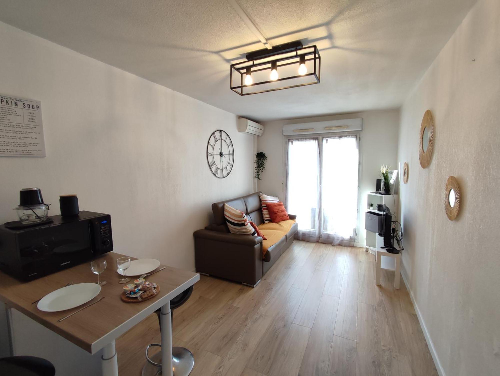 Appartement Climatise Avec Parking A 6Min A Pied De La Gare St Charles Marseille Eksteriør bilde